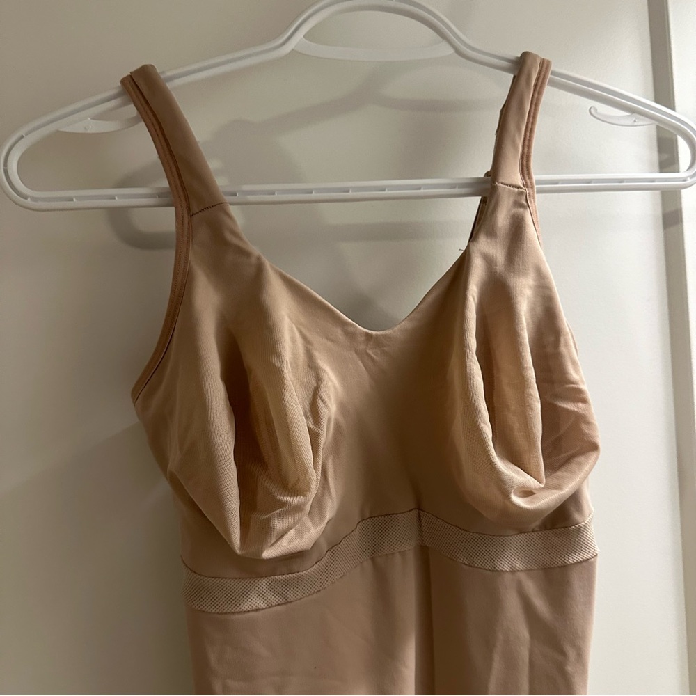 Miracle suit size 38 DD GUC clean